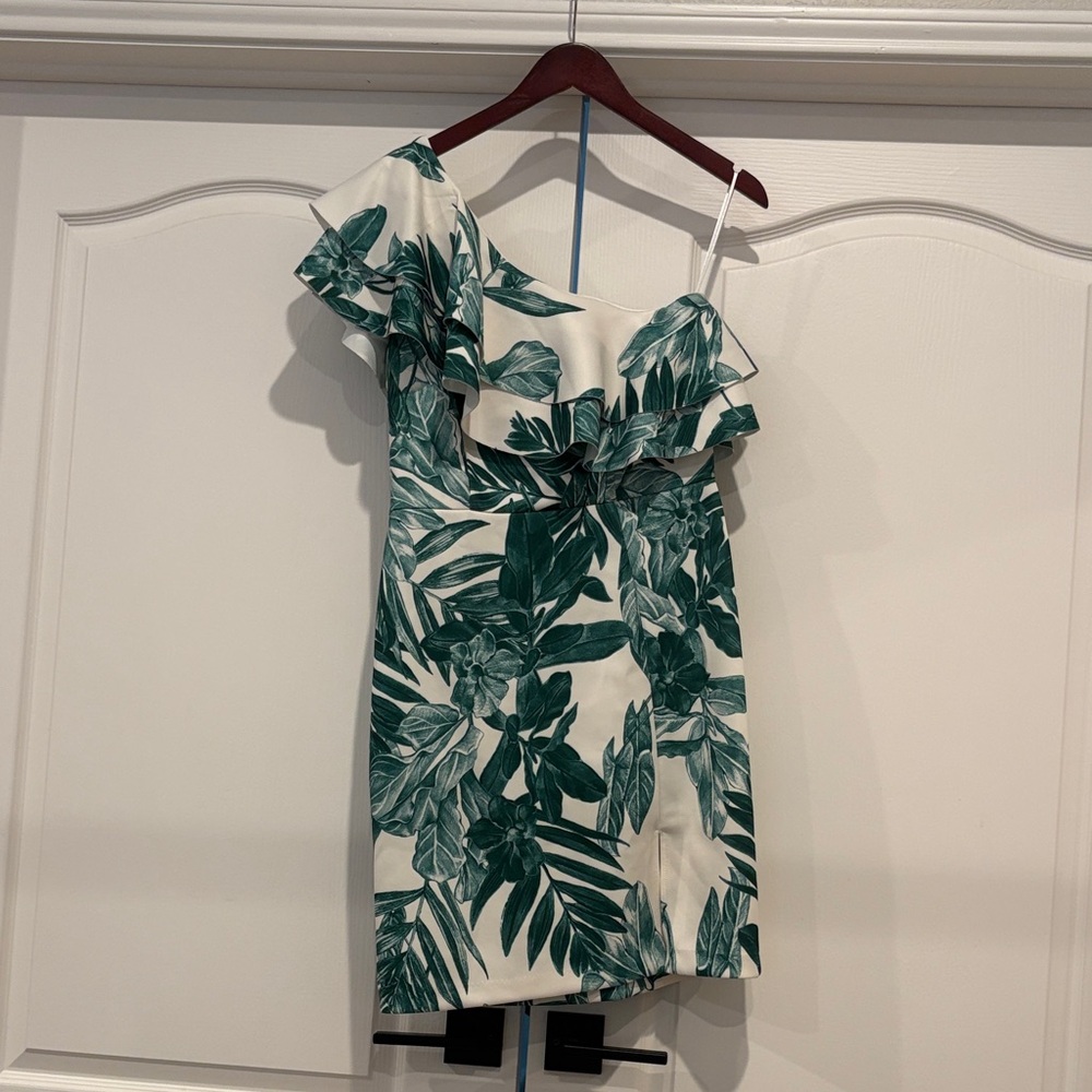 Green Leaf Print One-Shoulder Dress